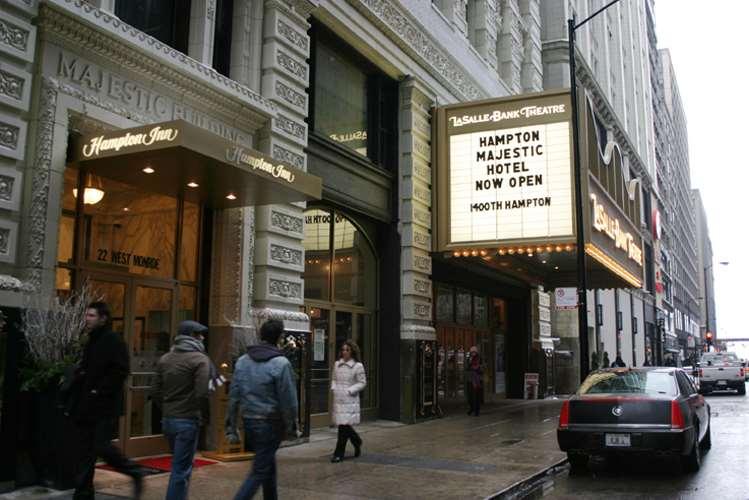 Hampton Inn Majestic Chicago Theatre District Exterior photo